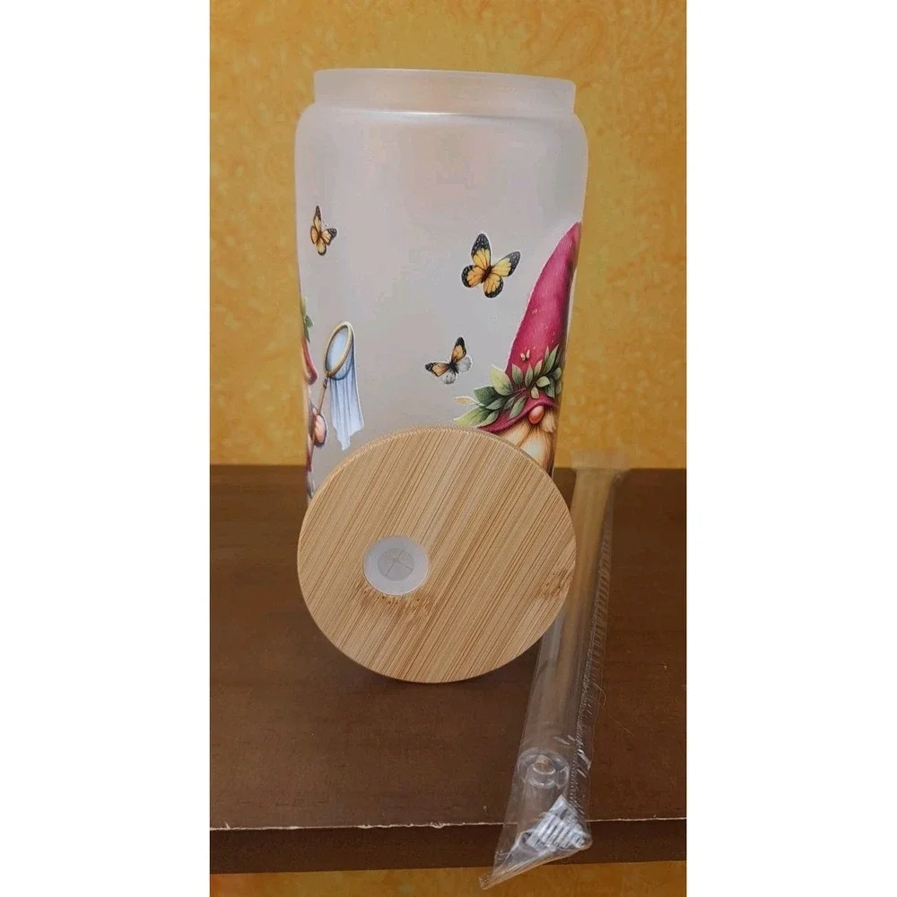 Gnomes Summer Catching Butterflies 12oz Frosted‎ Glass Tumbler With Straw